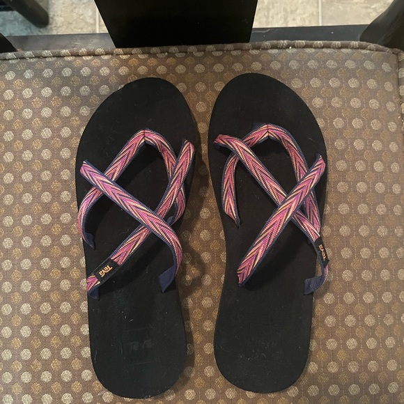 Teva Women's Olowahu Palms Indigo/RoseViolet Strappy Sandals - Picture 1 of 9